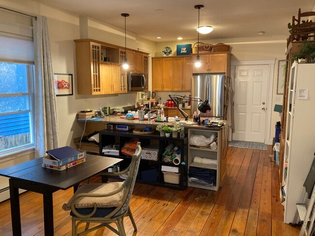 property at 39 Magnolia Ave