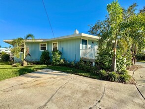 4112 Beach Dr SE in St. Petersburg, FL - Building Photo - Building Photo