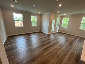1827 Barrett Run Trl in Apex, NC - Building Photo - Building Photo