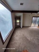 19915 SW Muddy Valley Rd in McMinnville, OR - Building Photo - Building Photo