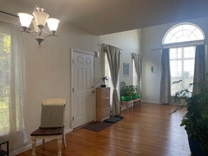 227 Snapdragon Way in Allentown, PA - Foto de edificio - Building Photo