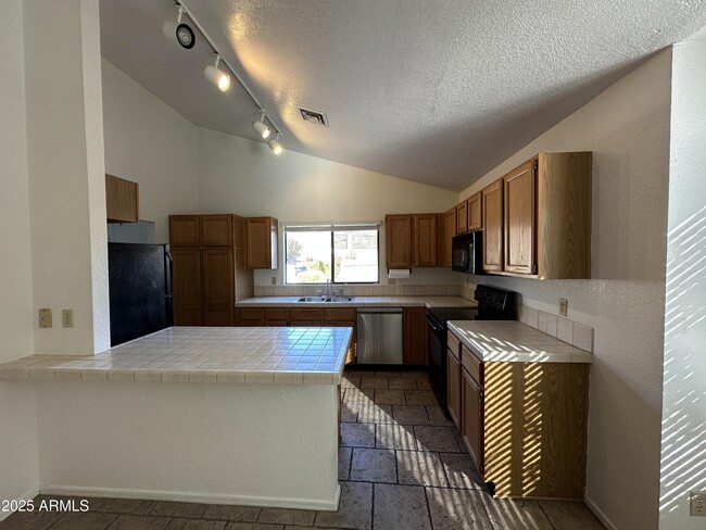 3614 E Mountain Sky Ave in Phoenix, AZ - Building Photo - Building Photo