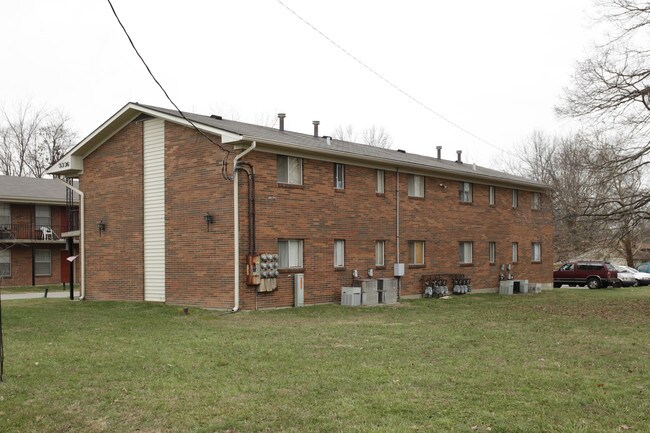 3336 Old Outer Loop in Louisville, KY - Foto de edificio - Building Photo
