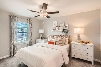 8347 Crescent Oaks Dr in New Port Richey, FL - Building Photo - Building Photo