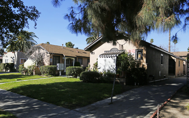 415 Riverdale Dr in Glendale, CA - Foto de edificio - Building Photo