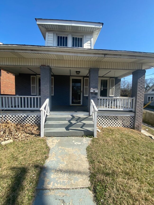 property at 1423 Burrell St NW