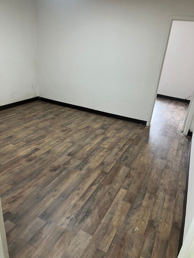 2611 Brownsville Rd, Unit Apt 1 in Pittsburgh, PA - Building Photo - Building Photo