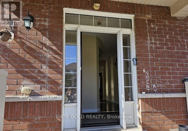 property at 4 Mercedes Rd