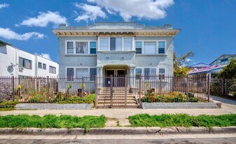 1308 S Van Ness Ave, Unit 1308 in Los Angeles, CA - Building Photo