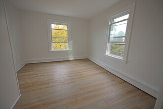 358 Washington St in New Britain, CT - Building Photo - Building Photo