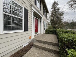 6989 SW Tierra Del Mar Dr in Beaverton, OR - Building Photo - Building Photo