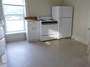 132 Colchester Ave, Unit #1 in Burlington, VT - Building Photo - Building Photo