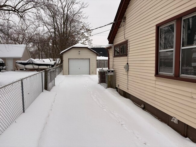 782 Pensacola Ave in Pontiac, MI - Building Photo - Building Photo