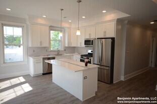 134 Franklin St, Unit 3 in Boston, MA - Building Photo
