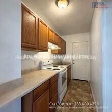 1002 S 14th St in Tacoma, WA - Building Photo - Building Photo