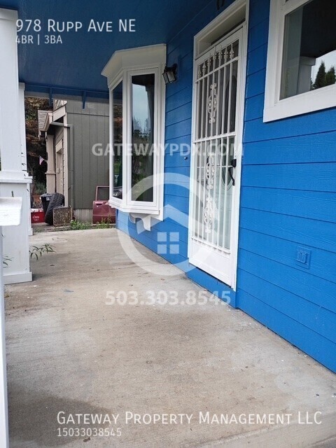 978 Rupp Ave NE in Keizer, OR - Building Photo - Building Photo