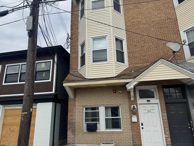 property at 21 S Little Rock Ave