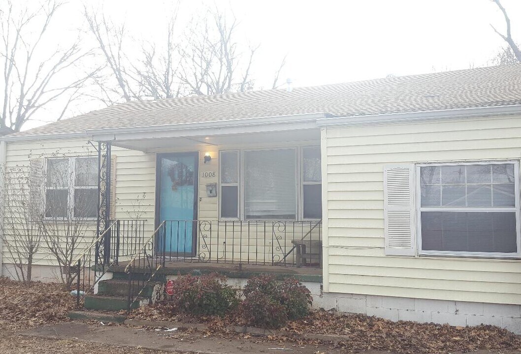 1008 S Stanley St in Stillwater, OK - Building Photo