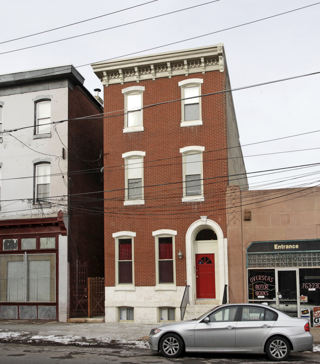 1507 Fairmount Ave in Philadelphia, PA - Foto de edificio - Building Photo