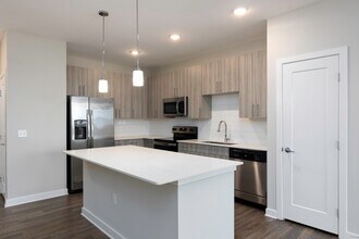 Camden Lake Buena Vista in Orlando, FL - Building Photo - Building Photo