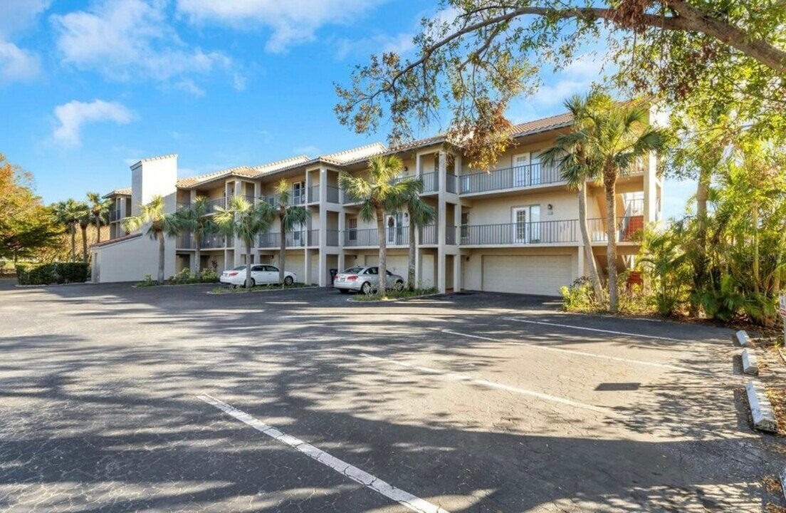 4510 El Conquistador Pky, Unit 108 in Bradenton, FL - Foto de edificio