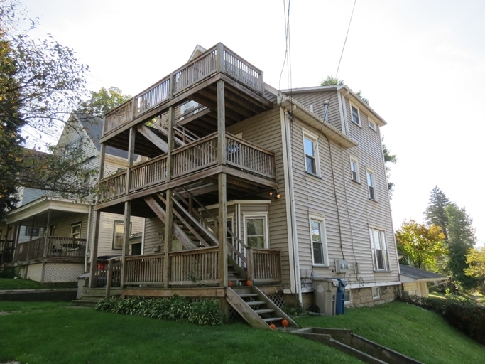 150 Glenwood Ave in Meadville, PA - Building Photo