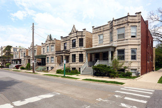 200 N Marion St in Oak Park, IL - Building Photo - Building Photo