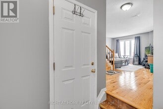 11 Kincardine Dr in Ottawa, ON - Building Photo - Building Photo