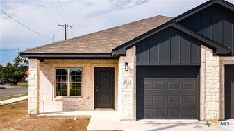 414 W Avenue C in Copperas Cove, TX - Building Photo