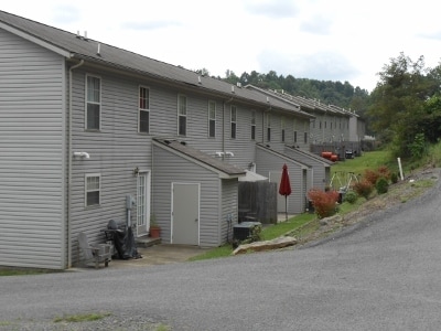 9551 Cost Ave in Clarksburg, WV - Building Photo - Building Photo