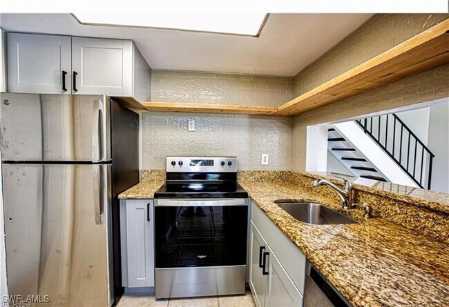 3276 Royal Canadian Trace in Ft. Myers, FL - Building Photo - Building Photo