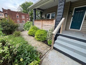 1447 Mt Vernon Ave in Columbus, OH - Building Photo - Building Photo
