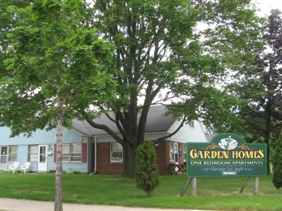 Garden Homes in Milwaukee, WI - Building Photo