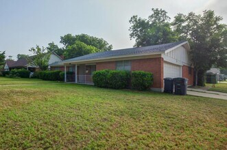 7821 Natalie Dr in Fort Worth, TX - Building Photo - Building Photo