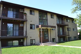 Edgewood Apartments in Michigan City, IN - Foto de edificio - Building Photo