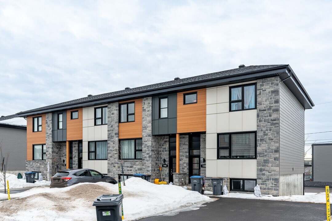 1402 Du Maud St in Lévis, QC - Building Photo