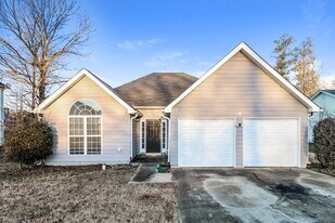 1376 Trafalgar Way in Hampton, GA - Building Photo