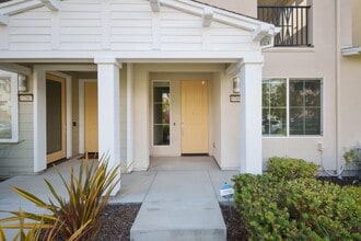 37607 Cape Cod Rd in Newark, CA - Building Photo - Building Photo