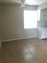 307 E 31st St-Unit -208 in Austin, TX - Building Photo - Building Photo