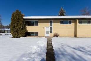 230 W Price Ave in Spokane, WA - Building Photo