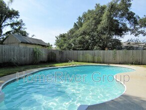 4737 Kitty Hawk Cir in Gulf Breeze, FL - Building Photo - Building Photo