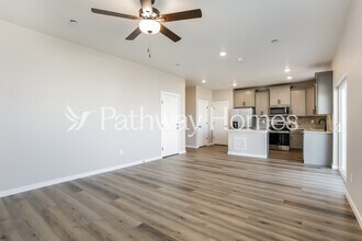 17913 E 94th Pl in Commerce City, CO - Building Photo - Building Photo