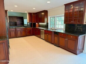 829 Sorrelwood Ct in Westlake Village, CA - Building Photo - Building Photo