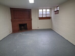 611 Fairview Ave in Muscatine, IA - Foto de edificio - Building Photo