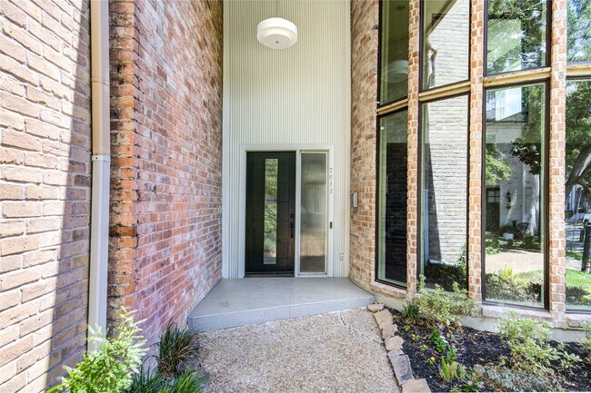 7612 Olympia Dr in Houston, TX - Building Photo - Building Photo