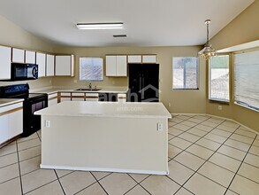 8418 W Pinchot Ave in Phoenix, AZ - Building Photo - Building Photo