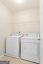 4214 High Park Ln in East Point, GA - Building Photo - Building Photo