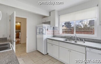 6209 S Pine St in Tacoma, WA - Building Photo - Building Photo
