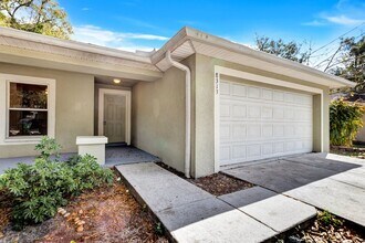 8313 N 12th St in Tampa, FL - Building Photo - Building Photo