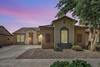 18391 W Stinson Dr in Surprise, AZ - Building Photo - Building Photo